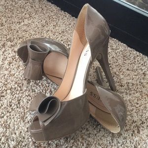 Guess Patent Leather Pumps with Bowtie - Size 8.5